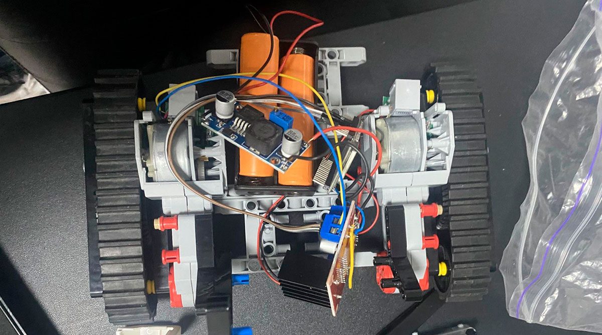 How we assembled the first prototype of the security robot
